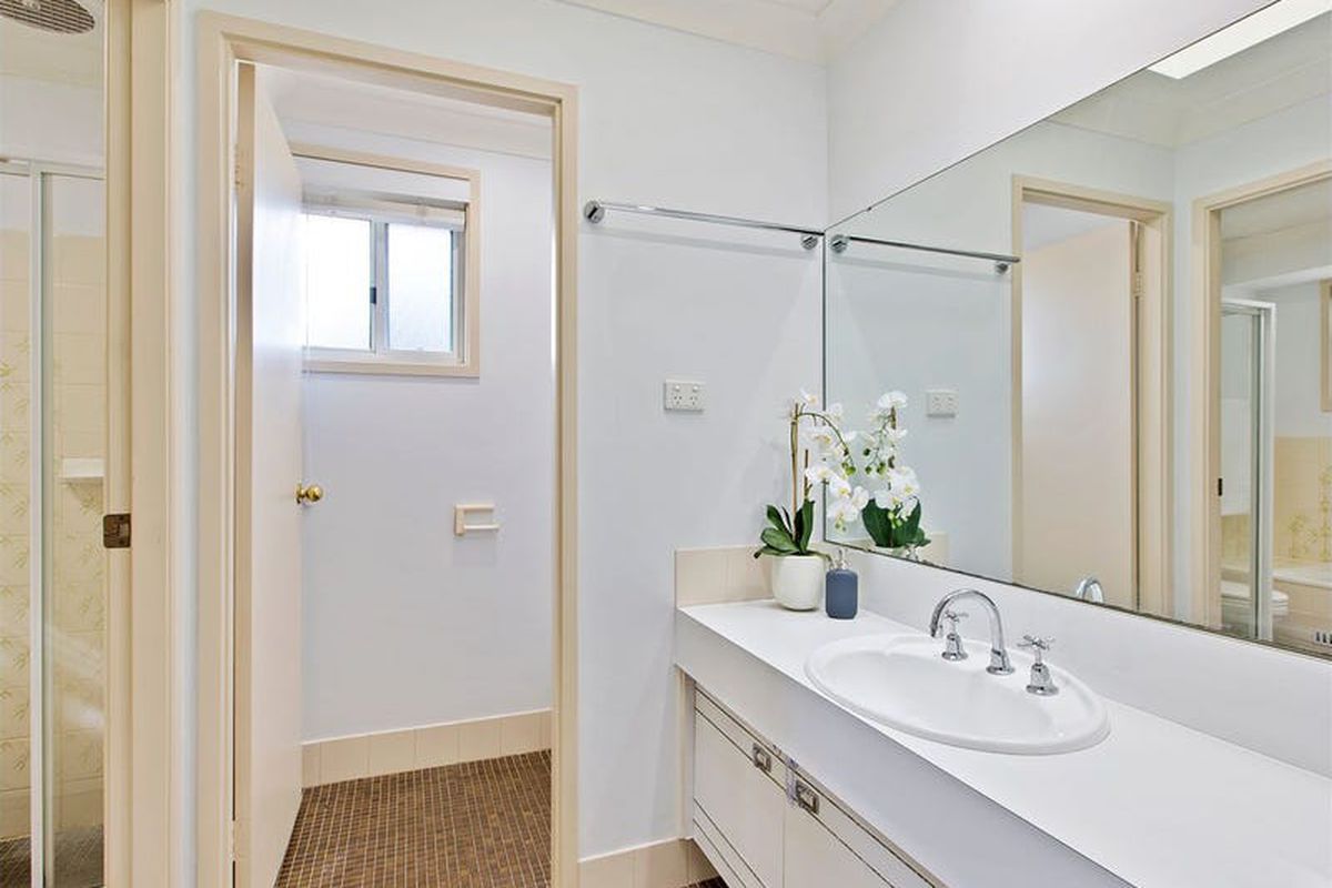 6 Orinda Avenue, North Gosford