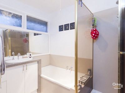 1 Mark Court, Hampton Park