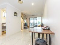 2 / 26 Grosvenor Street, Yeerongpilly