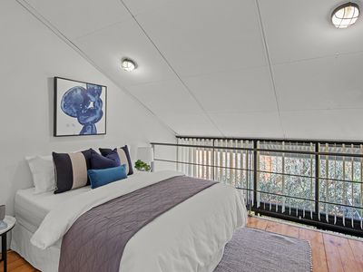 4 / 3 Greenway Street, Perth