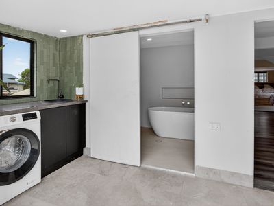 12594 Bruce Highway, Hamilton Plains