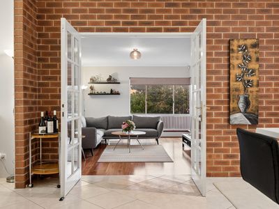 28 Hatherley Parade, Winthrop