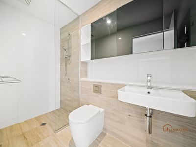 18 / 8 Riversdale Road, Burswood