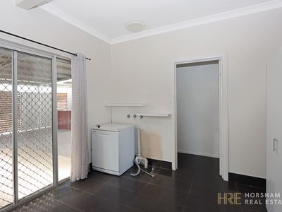 17 Howard Street, Horsham