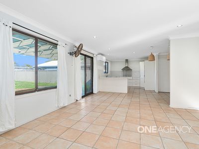 8 Glenholme Way, Culburra Beach