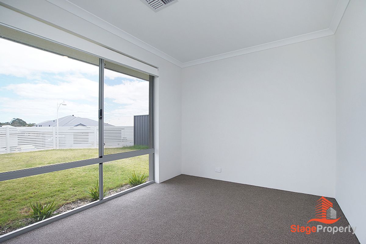 8 Hibiscus Street, Hammond Park