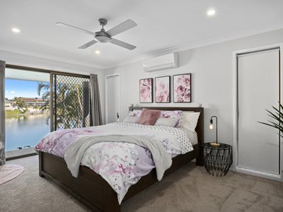 4 Darnay Road, Broadbeach Waters