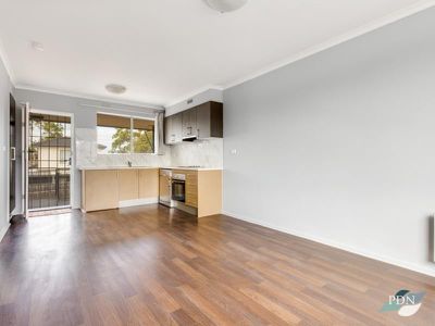 8 / 3-5 Hargreaves Crescent, Braybrook