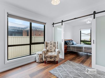 8 Sandy Crescent, Wynyard