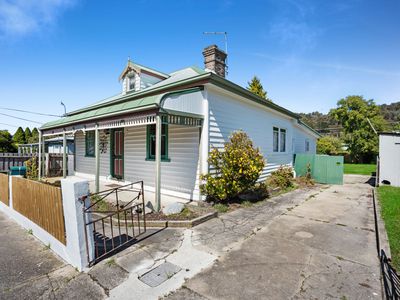 17 Margaret Street, Beaconsfield