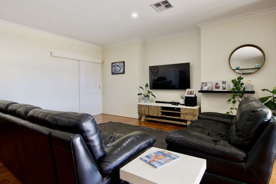 2 Whinhill Loop , Baldivis