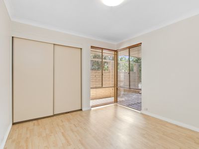 2/31 Ostend Road, Scarborough