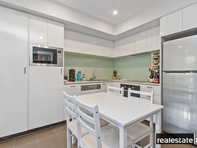 66 / 172 Railway Parade, West Leederville