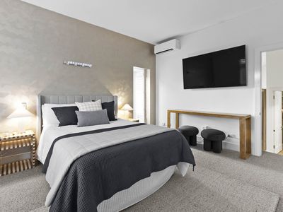 56 Henry Lawson Walk, East Perth