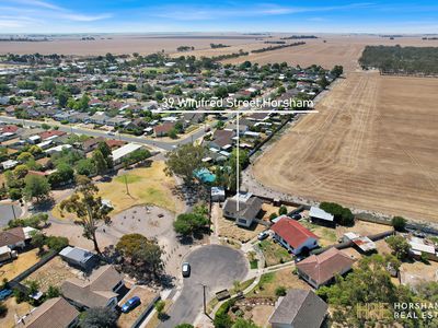 39 Winifred Street, Horsham