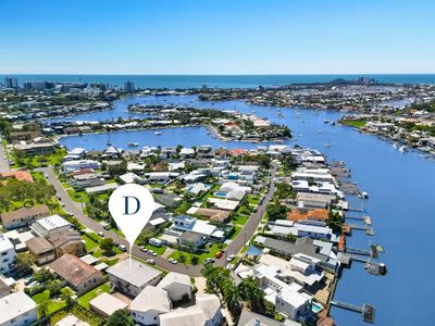 2 / 59 Neerim Drive, Mooloolaba