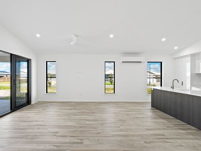 22 Regal Circuit, Beaconsfield