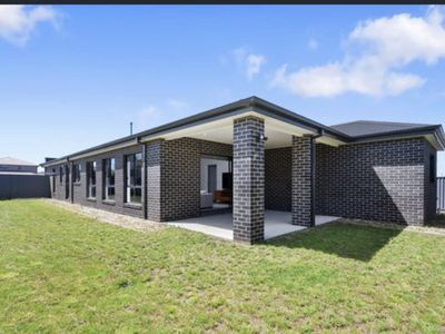 8 Mayo Street, Alfredton