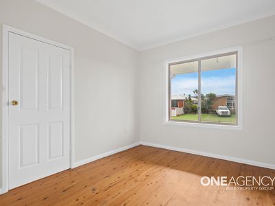 4 / 1 Wattle St, Windang