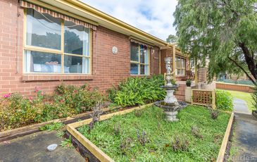 2 ADAMSON ROAD, Beaconsfield