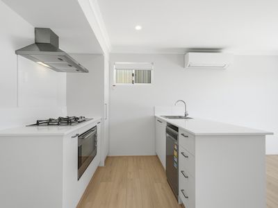 27 Danbulla Avenue, Bushmead