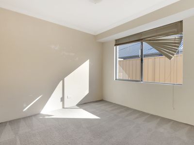 9 Hay Entrance, Pinjarra