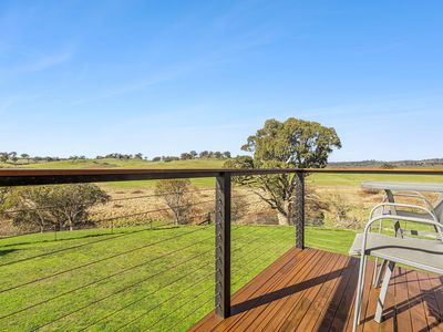 619 Woodville Road, Binda