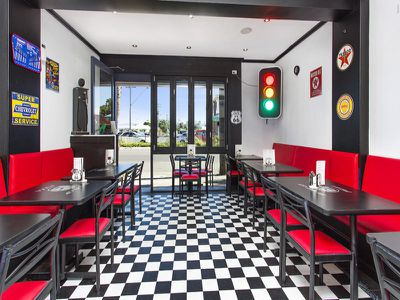 2/233 Windang Road, Windang