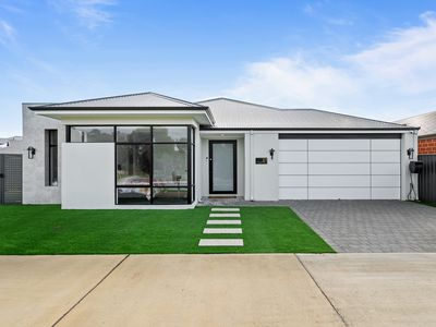 21 Barnevelder Bend, Southern River
