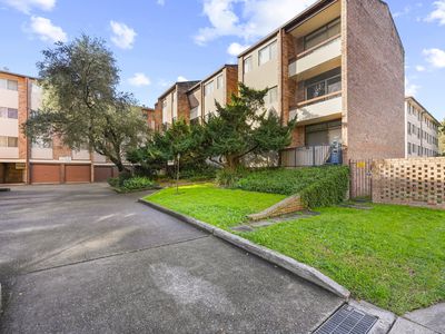 27 / 26 Remembrance Avenue, Warwick Farm