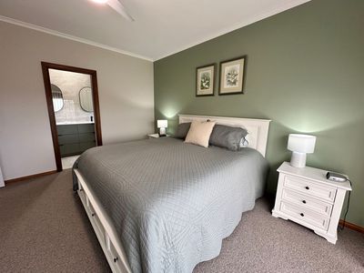 12 Silverbrook Avenue, Mount Gambier