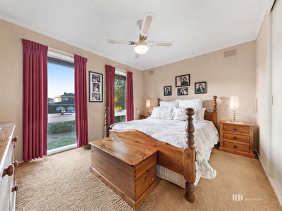 21 DORSET ROAD, Dandenong North