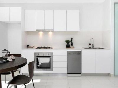 4 / 11 Henderson Road, Alexandria