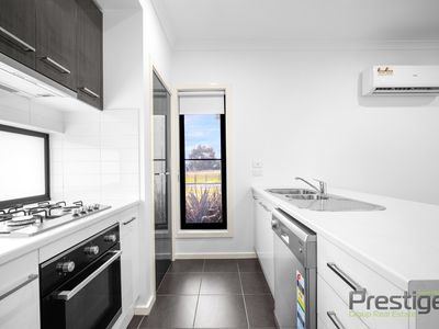 2 / 8 Mountview Drive, Diggers Rest