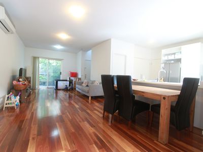3 / 8 Euroka Street, Chadstone