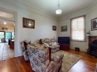 137 Bourke Street, Dubbo