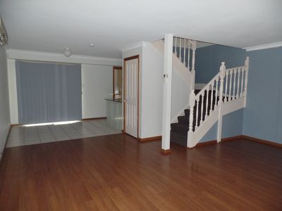 10 / 3 Turner Place, Casula