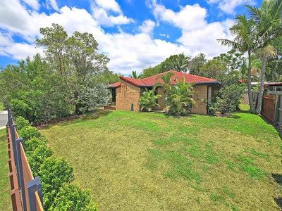 151 Meadowlands Rd, Carindale