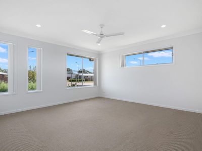6 Evans Road, Urraween