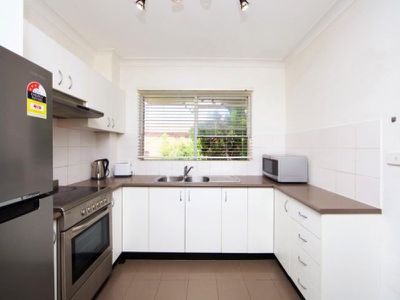 2 / 18 Bobart Street, Parramatta