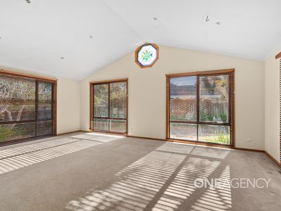 417 Princes Highway, Bomaderry