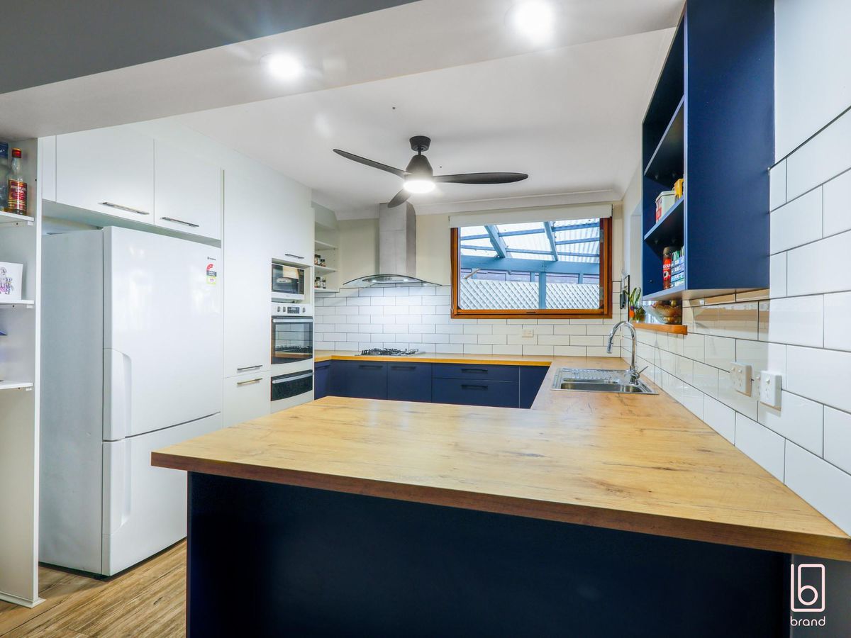 1 Parklake Close, Wyongah