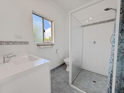 6 CORNISH CLOSE, Atherton