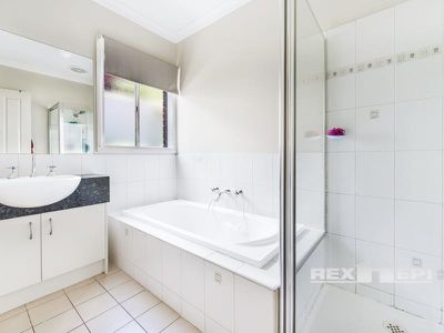8 Cottage Link, Pakenham