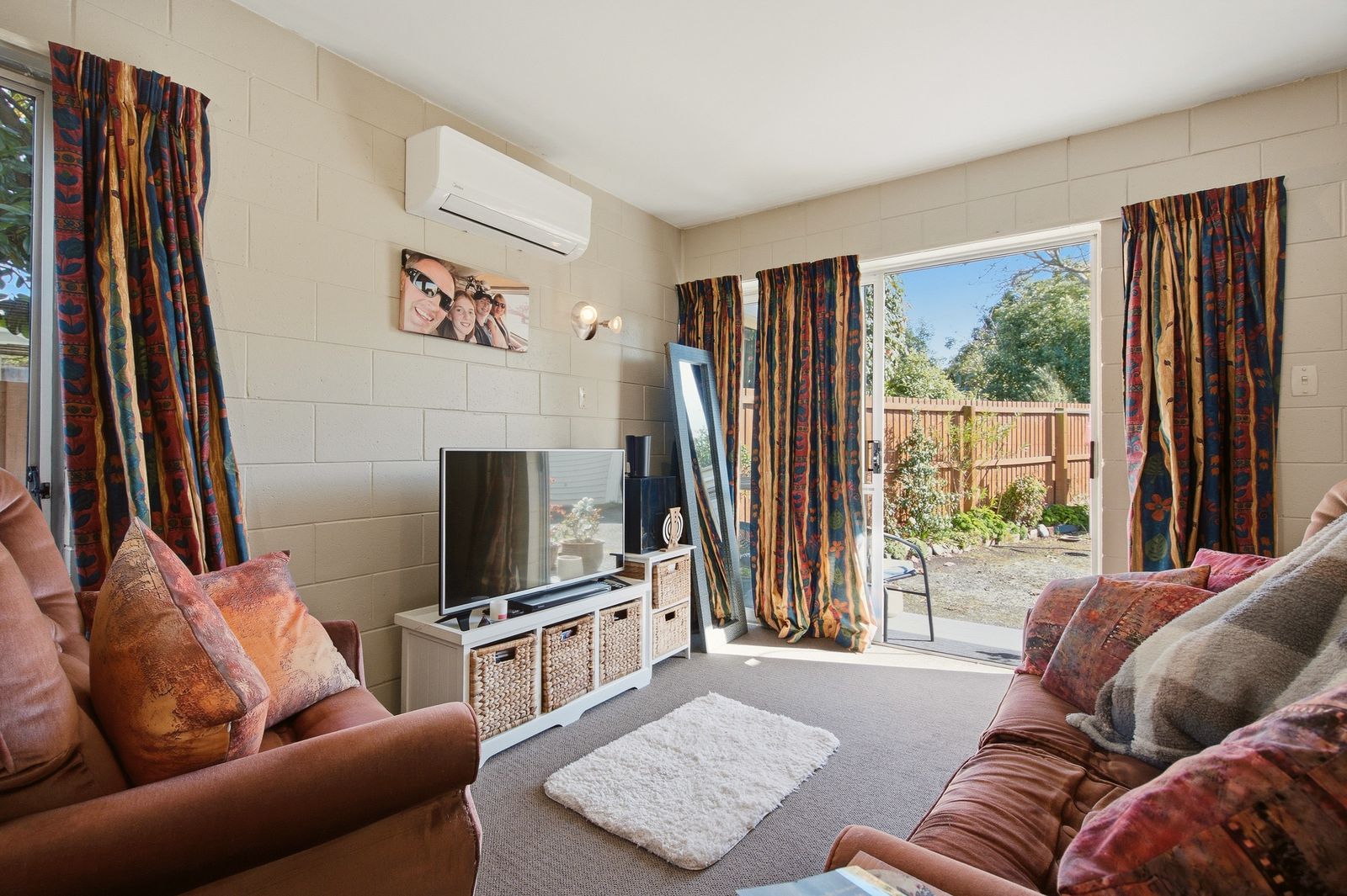 4 / 137 Chester Street East