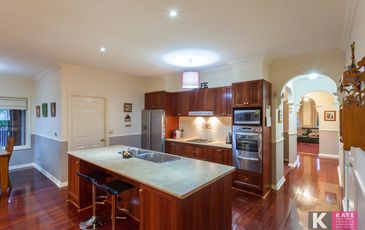 1 Chloe Court, Beaconsfield