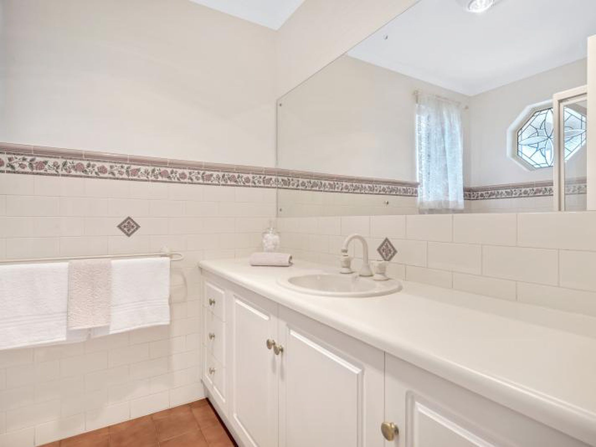 8 Alexander Court, Novar Gardens