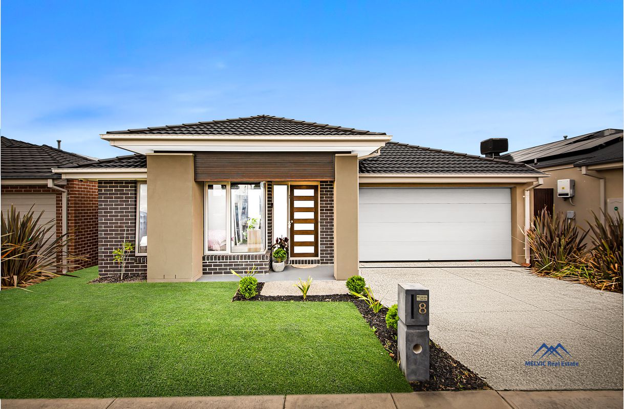 8 Ravenswood Avenue, Clyde