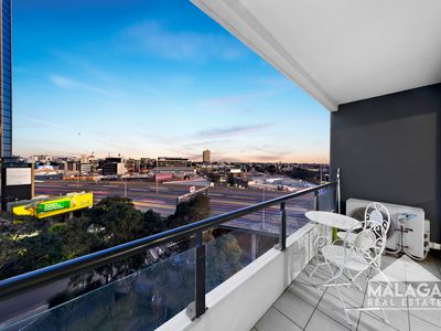 105 / 99 Whiteman Street, Southbank