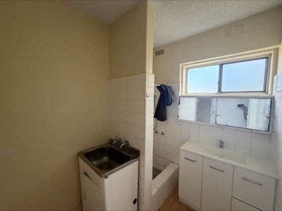 7 / 6 Eldridge Street, Footscray